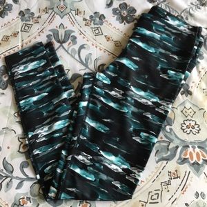 Fabletics Salar Leggings; XS